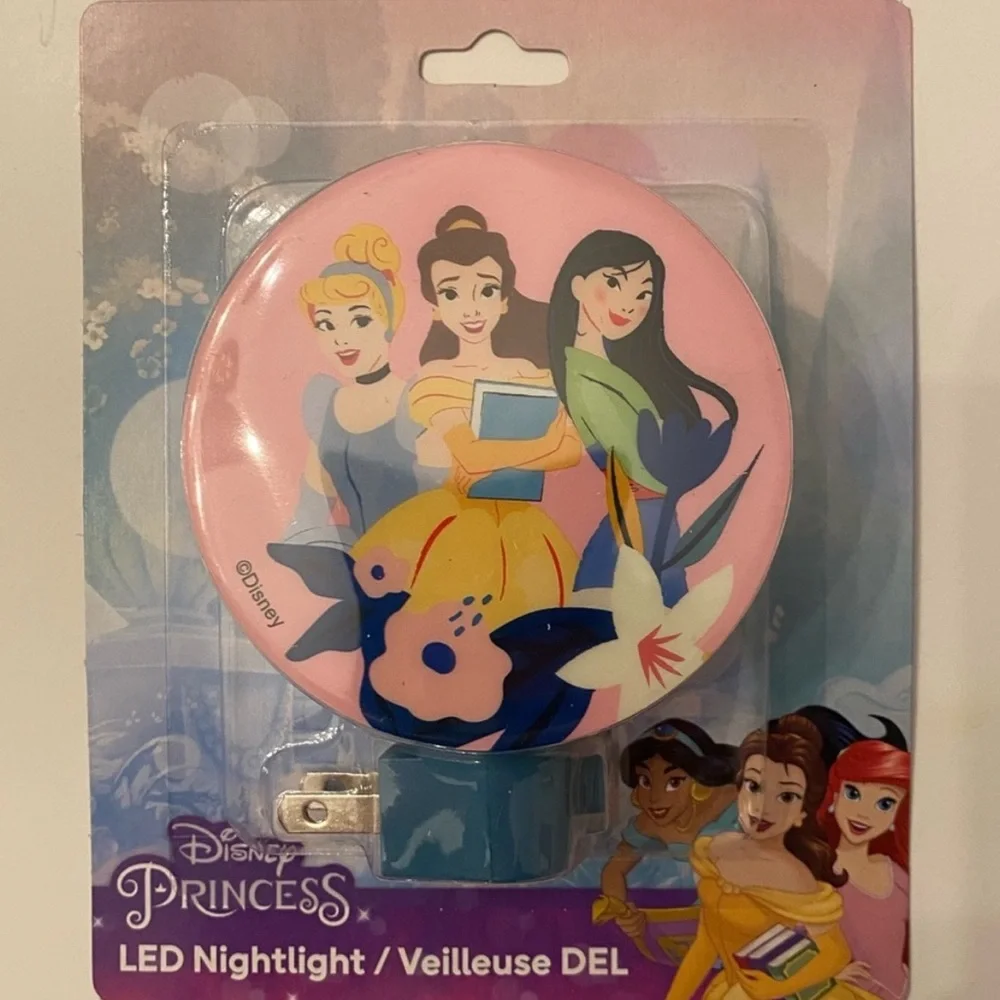 Disney Princess NWT LED Nightlight Rotary Shade Cinderella Belle Mulan Pink OS